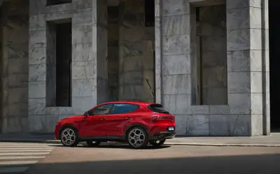 Alfa Romeo has style, legend but new 2025 Tonale falters