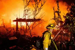 Quick-moving wildfire scorches historic California gold mining town, burning multiple homes