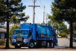 Bay Area cities set up temporary trash drop-off sites as Teamsters strike continues
