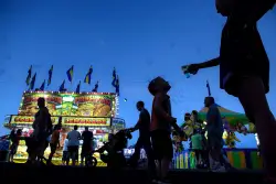7 ways to keep the summer spending craze under control